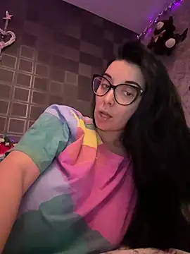 Snapshot of YreneRay chatting on 01/11/25, 11:23 YreneRay online show from 01/11/25, 11:23