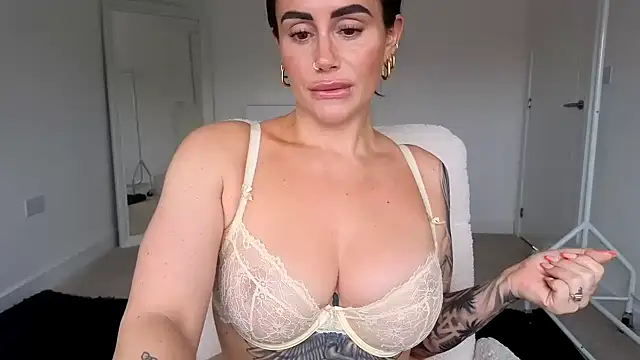 Snapshot of LibbyLoveHeartx chatting on 07/13/26, 09:12 LibbyLoveHeartx online show from 07/13/26, 09:12