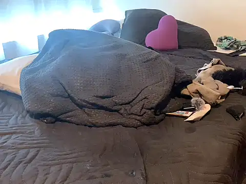 Emanuell   online show from 01/18/26, 06:44