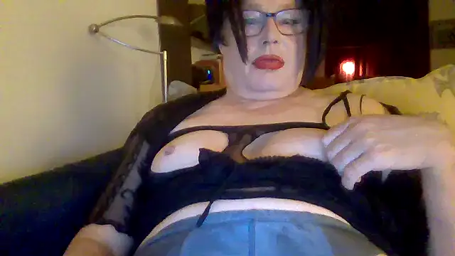 Mona-Mature online show from 05/09/26, 10:48