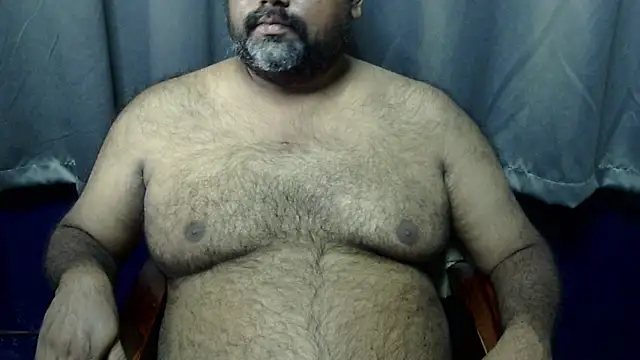 hairysubcub 70 online show from 11/21/25, 07:51
