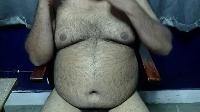 hairysubcub 70 online show from 12/01/25, 04:12