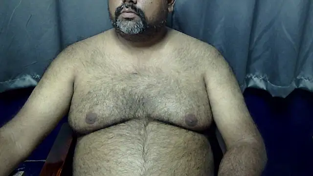 Snapshot of hairysubcub_70 chatting on 04/09/26, 10:09 hairysubcub 70 online show from 04/09/26, 10:09