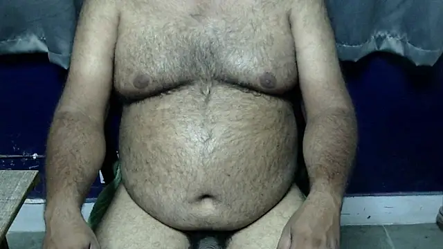 Snapshot of hairysubcub_70 chatting on 05/11/26, 02:45 hairysubcub 70 online show from 05/11/26, 02:45