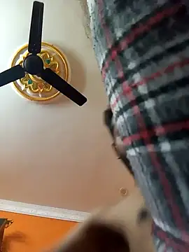 arhan3043 online show from 12/21/24, 07:56