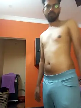 arhan3043 online show from 10/01/25, 02:12