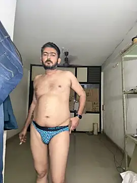 Snapshot of Spicy_aryan chatting on 11/15/25, 01:18 Spicy aryan online show from 11/15/25, 01:18