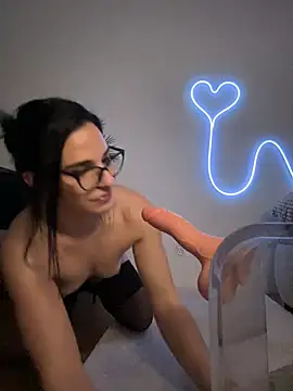 OIivia online show from 02/20/25, 10:04