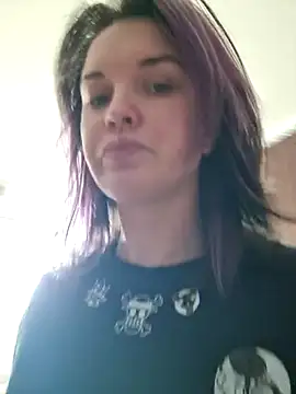 Snapshot of LazyTanukii chatting on 03/21/25, 11:33 LazyTanukii online show from 03/21/25, 11:33