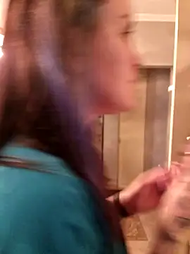 Snapshot of LazyTanukii chatting on 11/10/25, 06:12 LazyTanukii online show from 11/10/25, 06:12