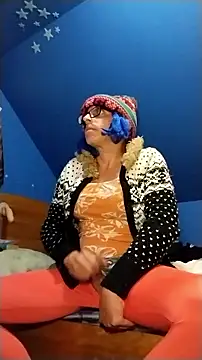 MirthildaVenza online show from 11/17/25, 06:41