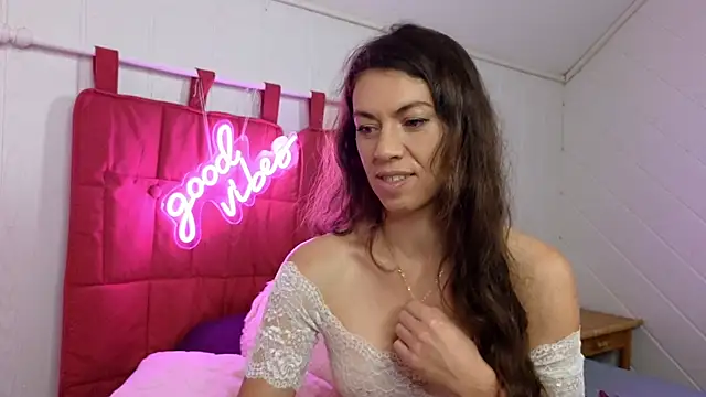 TiffanyDollxxx online show from 11/06/25, 09:48