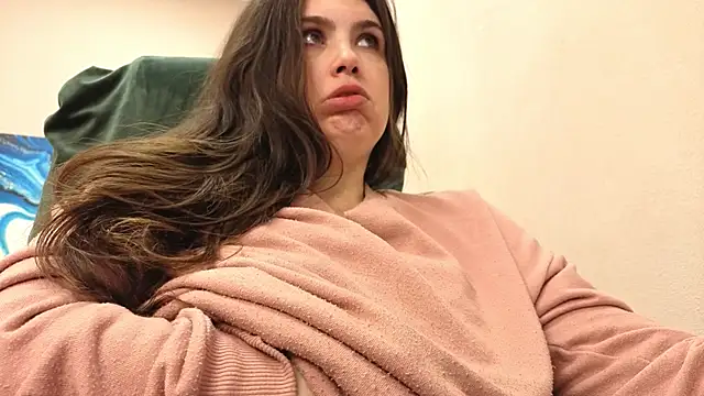 Snapshot of BattyMoll chatting on 10/12/25, 03:33 BattyMoll online show from 10/12/25, 03:33