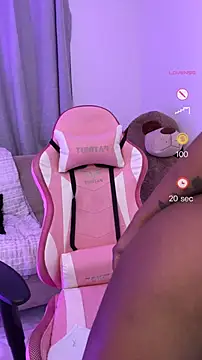 Snapshot of Vane_Rossee chatting on 02/12/25, 02:03 Vane Rossee online show from 02/12/25, 02:03