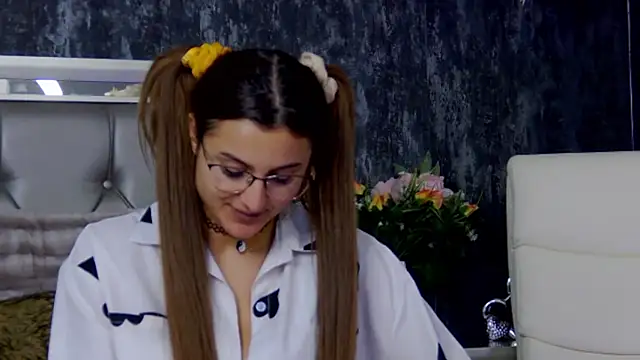 Snapshot of NicolePlay chatting on 12/11/24, 08:26 NicolePlay online show from 12/11/24, 08:26