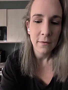 NaomiAndFriends online show from 06/09/26, 08:15