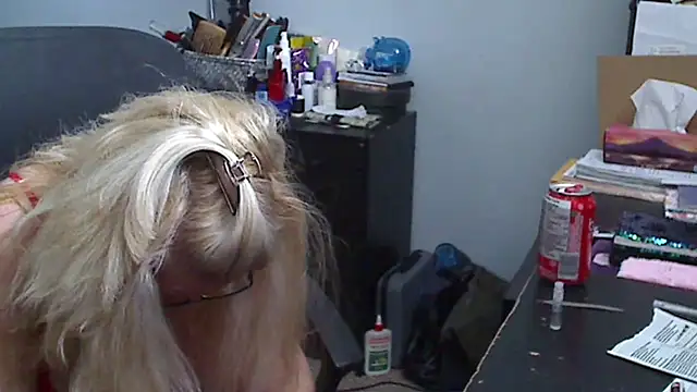 XTRAHORNYONE online show from 02/25/25, 04:10