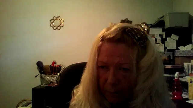 XTRAHORNYONE online show from 10/13/25, 04:07