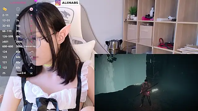 Snapshot of aliiiiiina chatting on 01/08/25, 06:52 aliiiiiina online show from 01/08/25, 06:52