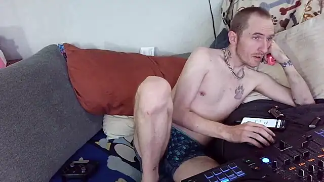 pyrowuff online show from 09/22/25, 02:02