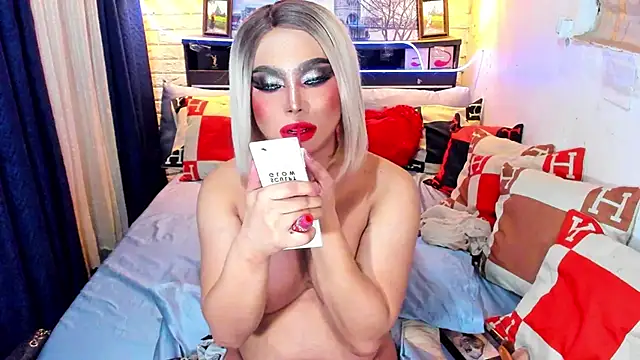 TsGoddessNhicolle online show from 11/08/25, 10:26