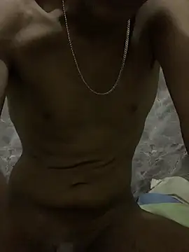 Snapshot of domigoodguy chatting on 02/25/25, 03:20 domigoodguy online show from 02/25/25, 03:20