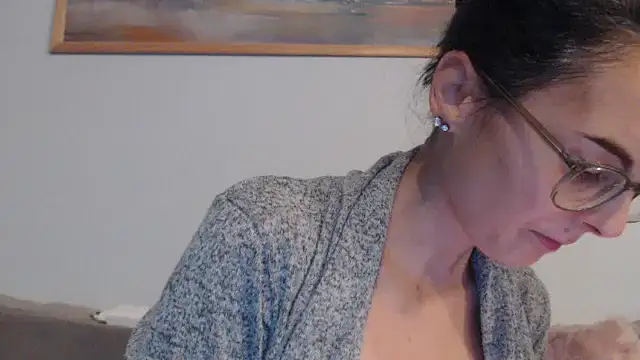 cleophee online show from 12/05/25, 06:44