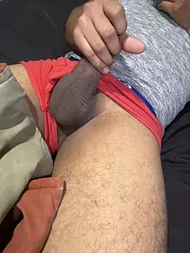 Snapshot of Darkdickhard chatting on 02/18/25, 04:37 Darkdickhard online show from 02/18/25, 04:37