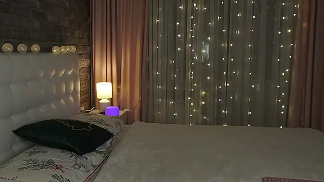 starrydoll online show from 12/12/24, 09:04