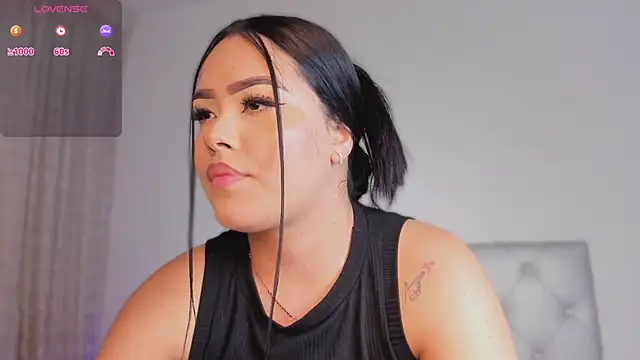 sophy champagne online show from 02/13/25, 07:56