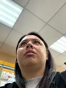 Snapshot of Sara_Slow chatting on 09/29/25, 02:00 Sara Slow online show from 09/29/25, 02:00