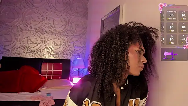 vennus1  online show from 11/27/25, 10:23