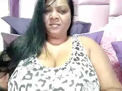 IndianDelia online show from 10/19/25, 03:18