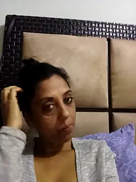 Mahi4luv online show from 10/24/25, 09:44