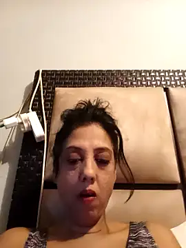 Mahi4luv online show from 04/10/26, 10:03