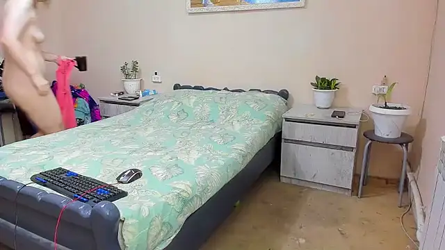 Snapshot of DUSSY_PUSSY chatting on 02/15/26, 05:59 DUSSY PUSSY online show from 02/15/26, 05:59