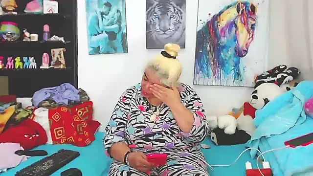 estrellita fugaz16x online show from 01/22/25, 02:37