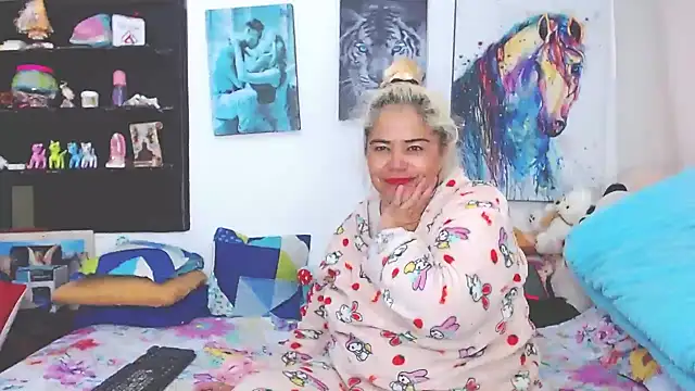 estrellita fugaz16x online show from 02/11/25, 12:58