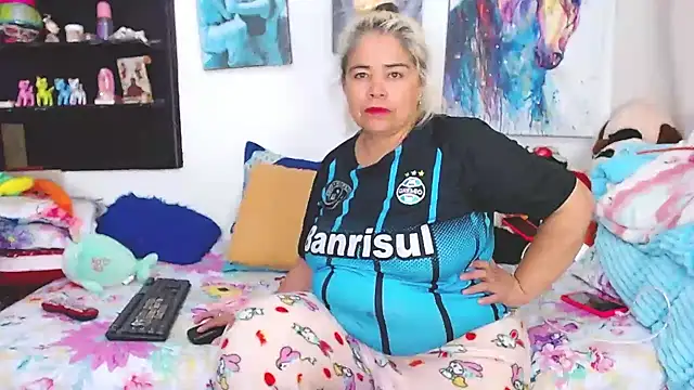 estrellita fugaz16x online show from 02/19/25, 02:12