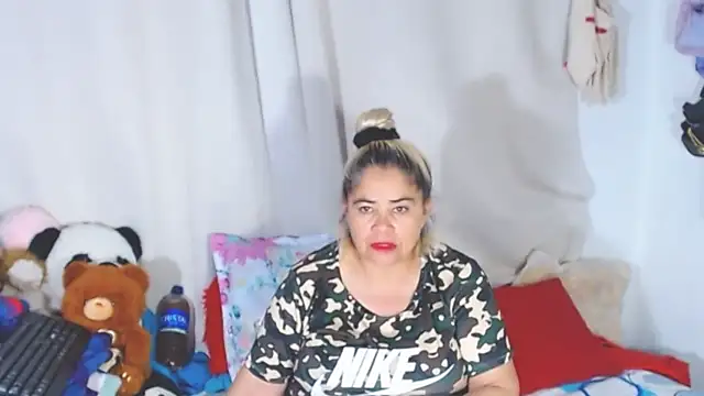 estrellita fugaz16x online show from 09/10/25, 04:01