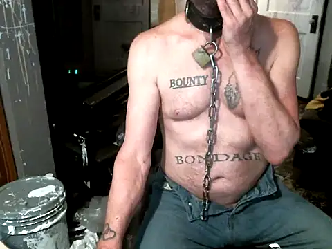 Snapshot of NKYWETPIG chatting on 09/27/25, 12:32 NKYWETPIG online show from 09/27/25, 12:32