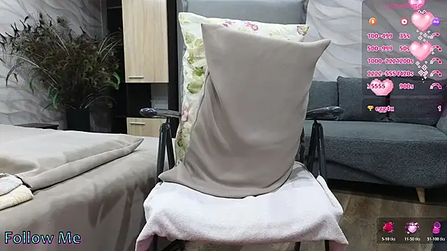 Snapshot of Vika_style chatting on 11/24/25, 01:27 Vika style online show from 11/24/25, 01:27