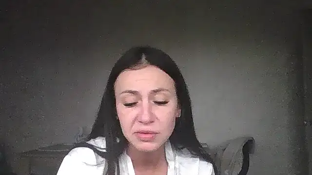 Snapshot of JulianaGold1 chatting on 02/01/25, 03:07 JulianaGold1 online show from 02/01/25, 03:07