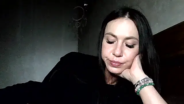 JulianaGold1 online show from 03/25/26, 05:30