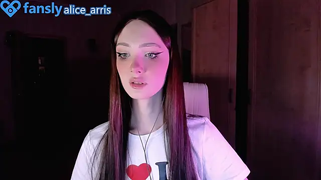 Alice  Aris online show from 10/30/25, 06:19