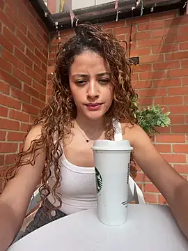 alana15 online show from 04/08/26, 08:53