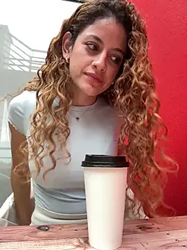 alana15 online show from 04/13/26, 09:31