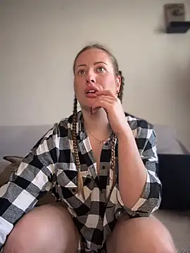 AlisaWhite online show from 01/15/25, 11:53