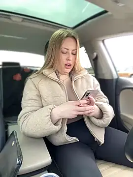 AlisaWhite online show from 02/28/25, 12:42