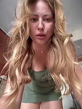 AlisaWhite online show from 10/16/25, 11:11